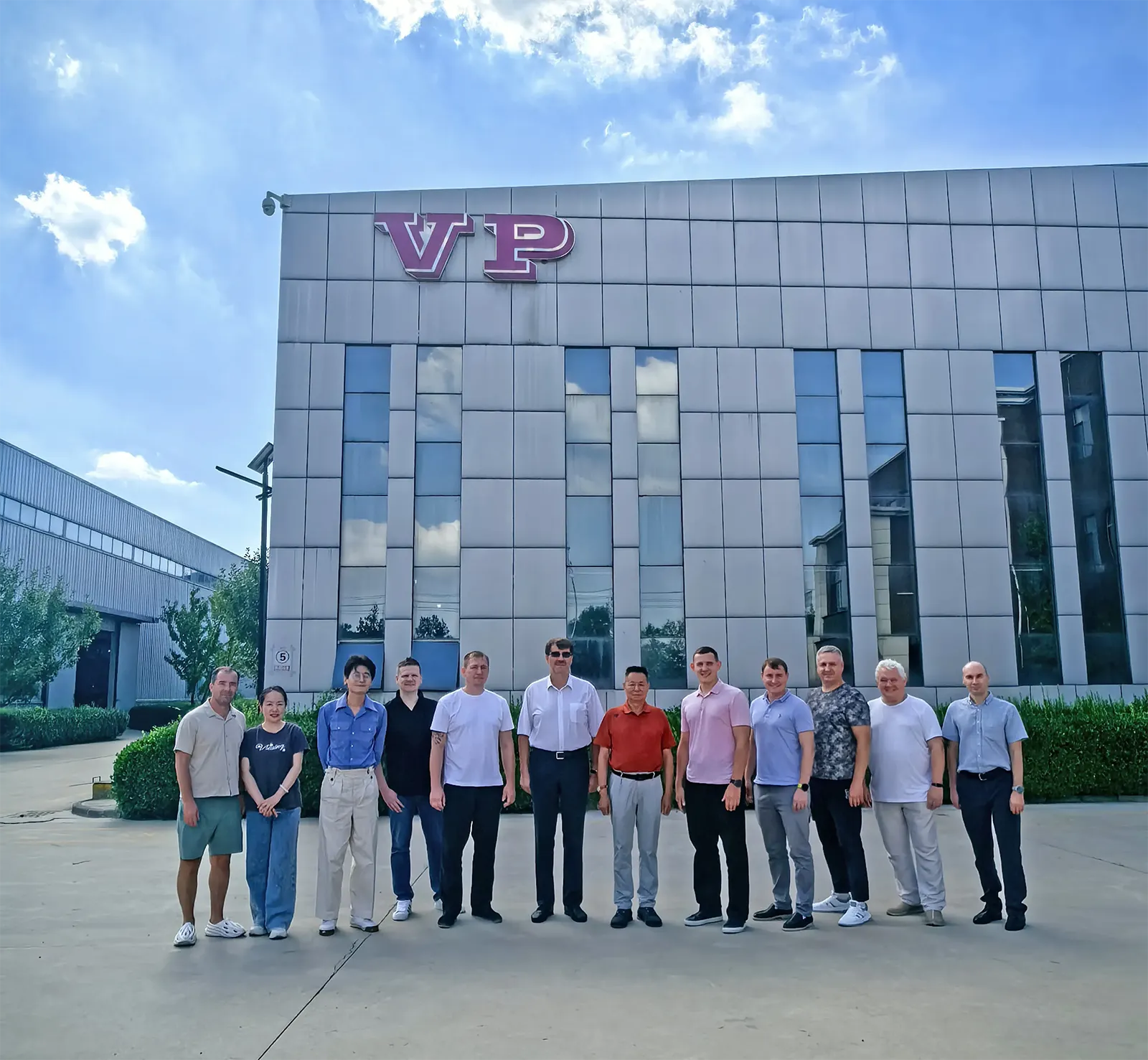 Executives from Eastern European Gas Giant Visit BJVP,